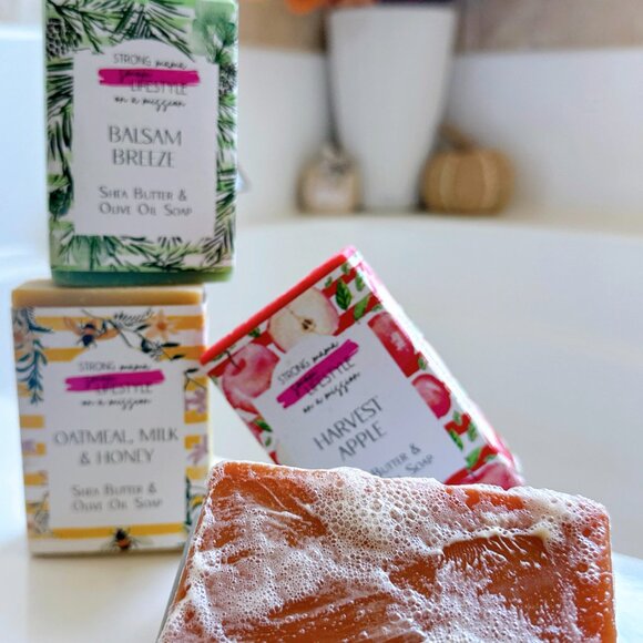 Shea Butter, Olive Oil Blend Luxury Hydrating Handmade Hand Crafted Body Soaps - Picture 4 of 4